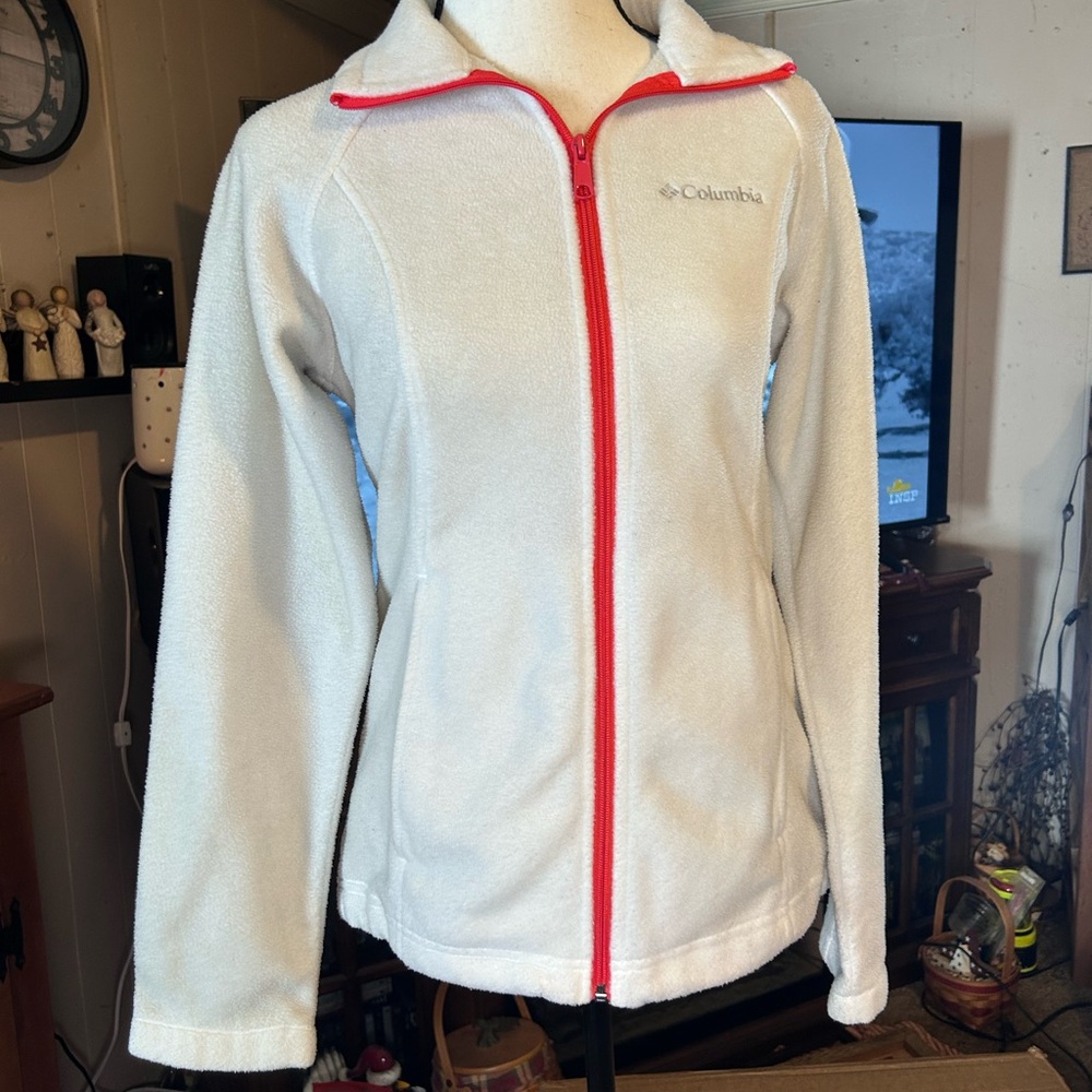 Columbia Women's White Jacket with Red Zipper